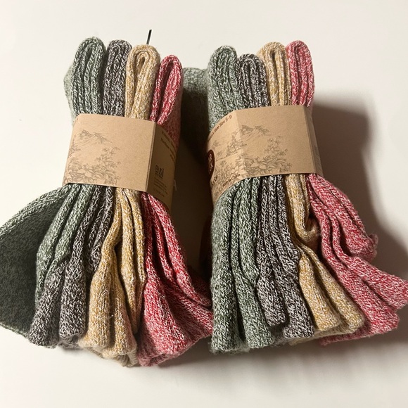 Clear Creek Woman’s Cotton Blend Crew Socks 8 Pairs  Shoe Size 5 to 9 NWT - Picture 3 of 7